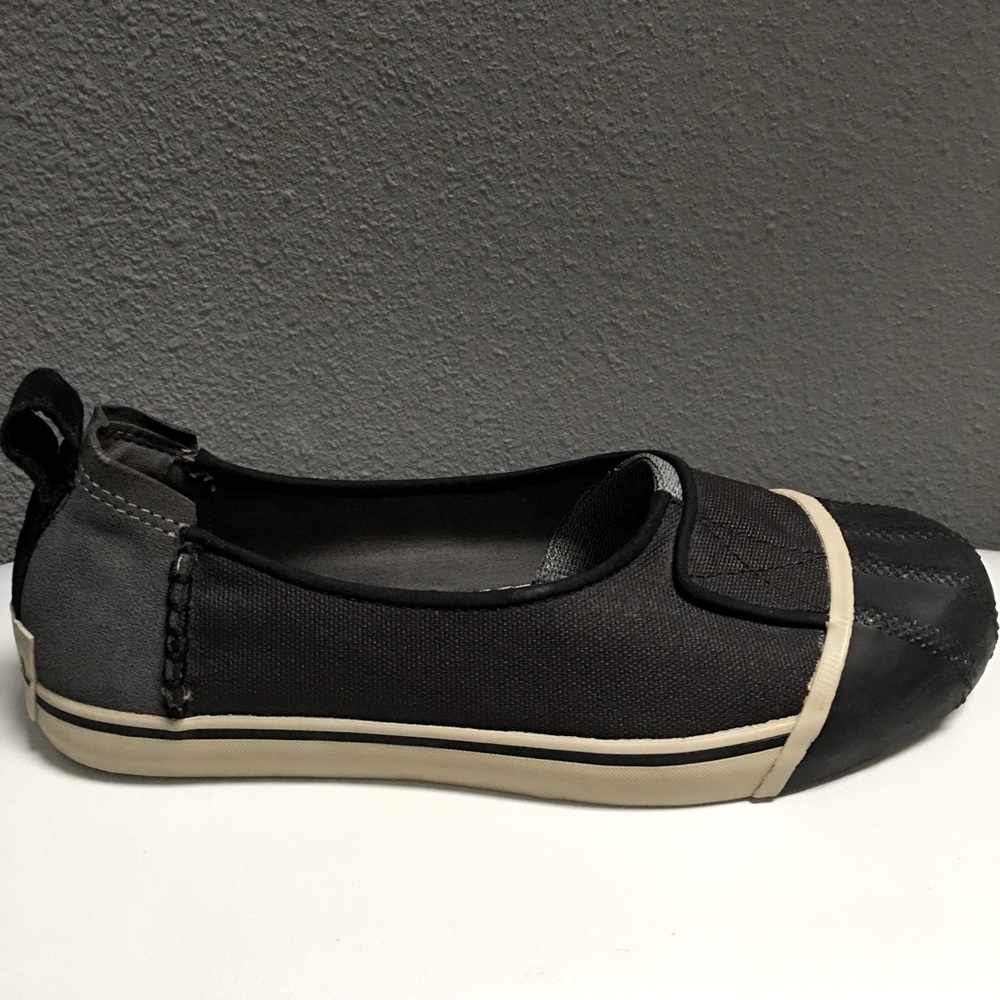SOREL Slip-on Canvas Sneakers